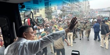 १७ वर्षपछि स्वदेश फर्किए बीएनपी नेता तारिक रहमान, चुनावी राजनीतिमा हलचल