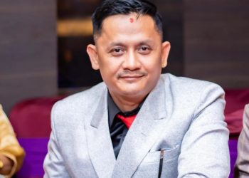 नयाँ शक्ति कि पुरानो अनुभव?