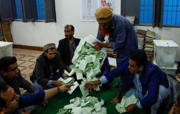 सम्पत्ति विवरण नबुझाउँदा १५२ सांसद निलम्बन