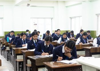 एसइई परीक्षा : पर्साबाट १० हजारभन्दा बढी विद्यार्थी सहभागी